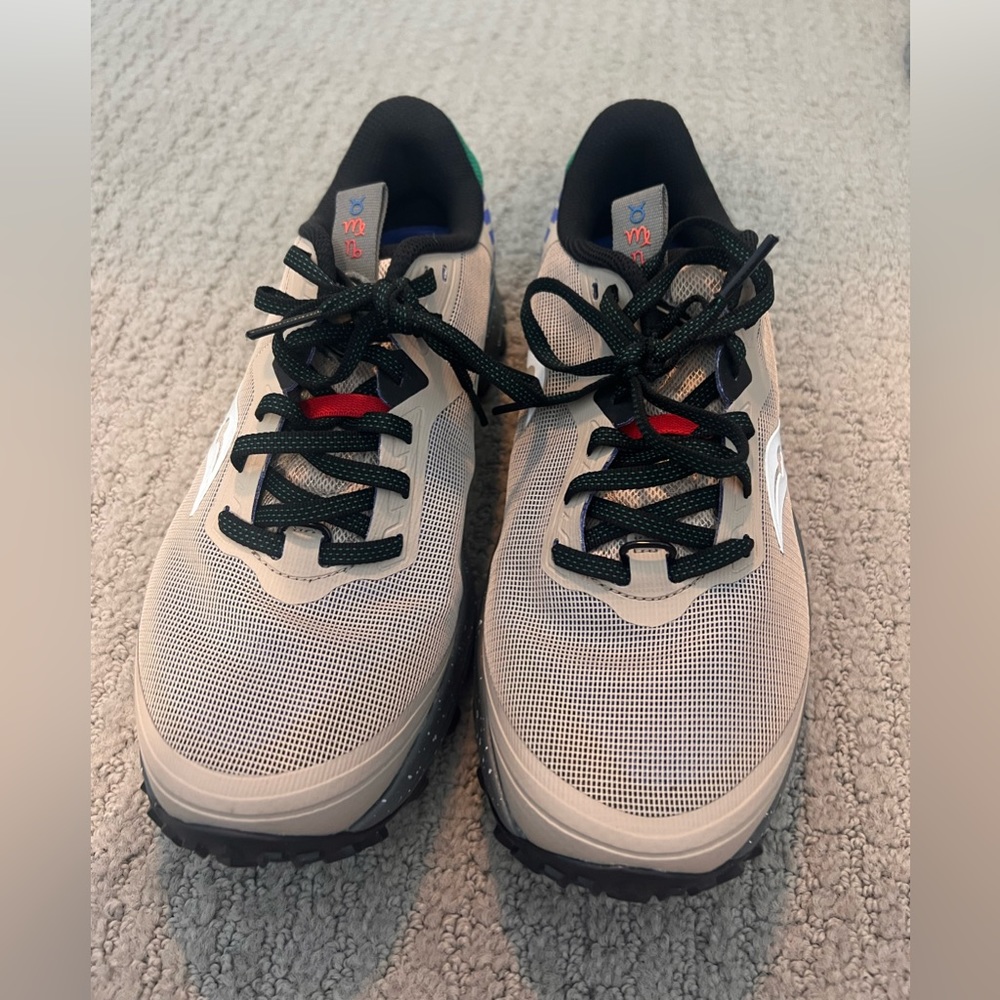 Saucony trail shoes